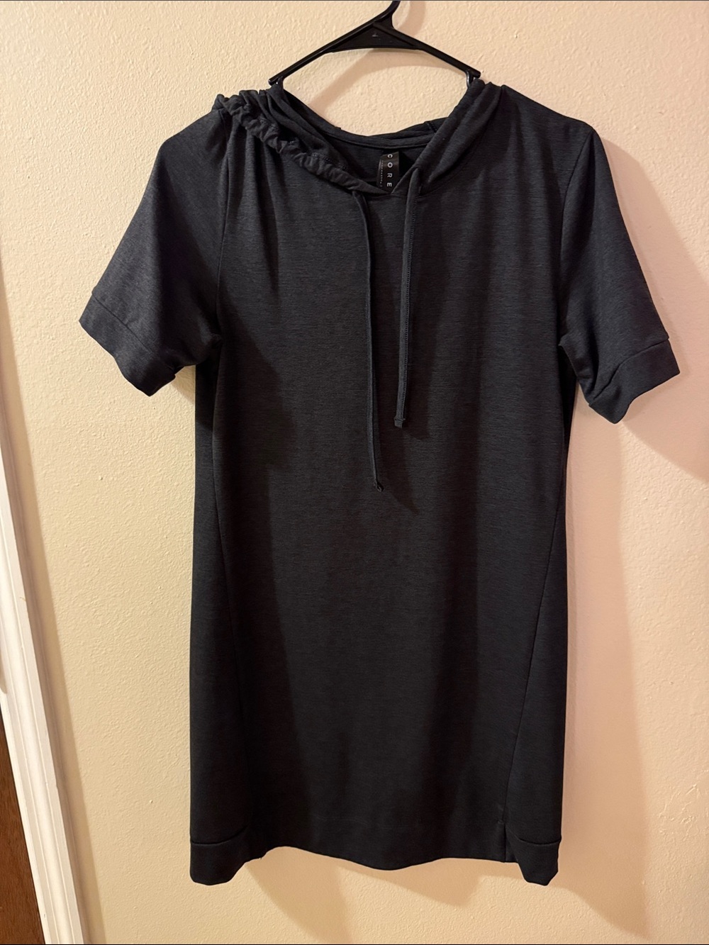 Casual Black Crewneck Short-Sleeve Hooded Dress - Picture 1 of 4